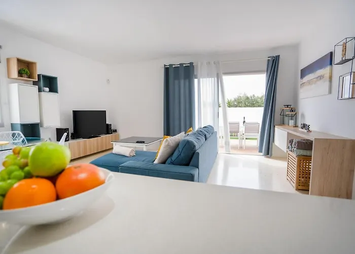 Holiday home Ocean Vibes With Sea View And Private Heated Pool Callao Salvaje