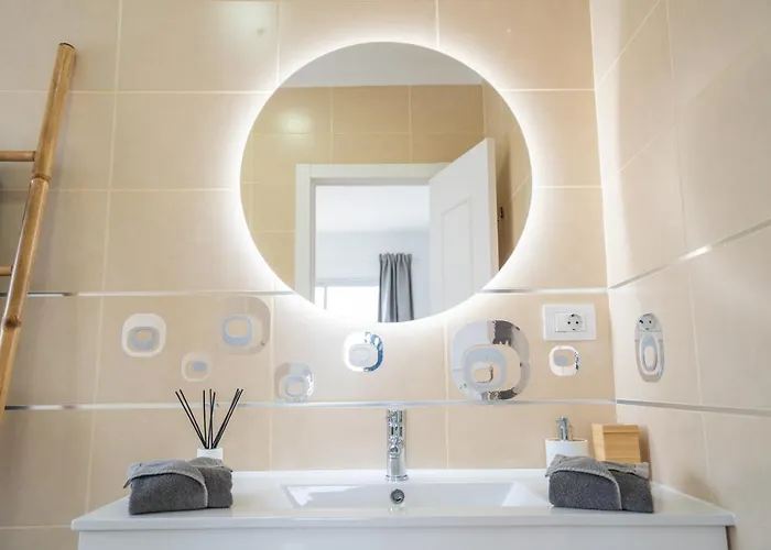 Holiday home Ocean Vibes With Sea View And Private Heated Pool Callao Salvaje