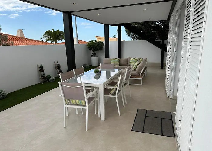 Holiday home Ocean Vibes With Sea View And Private Heated Pool Callao Salvaje