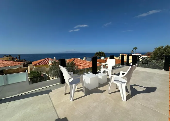 Ocean Vibes With Sea View And Private Heated Pool Holiday home *