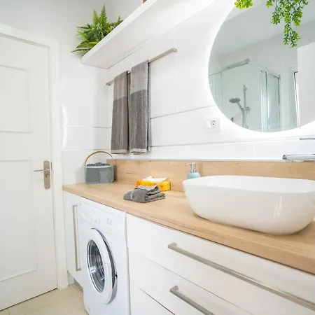 펜션 Ocean Vibes With Sea View And Private Heated Pool *