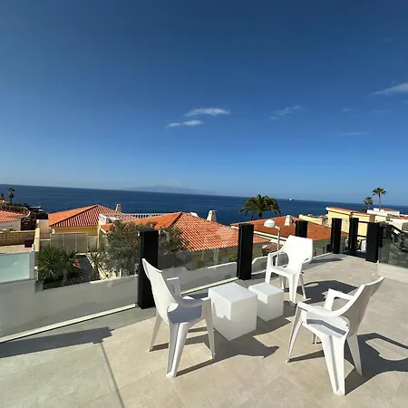 Ocean Vibes With Sea View And Private Heated Pool Ferienhaus *