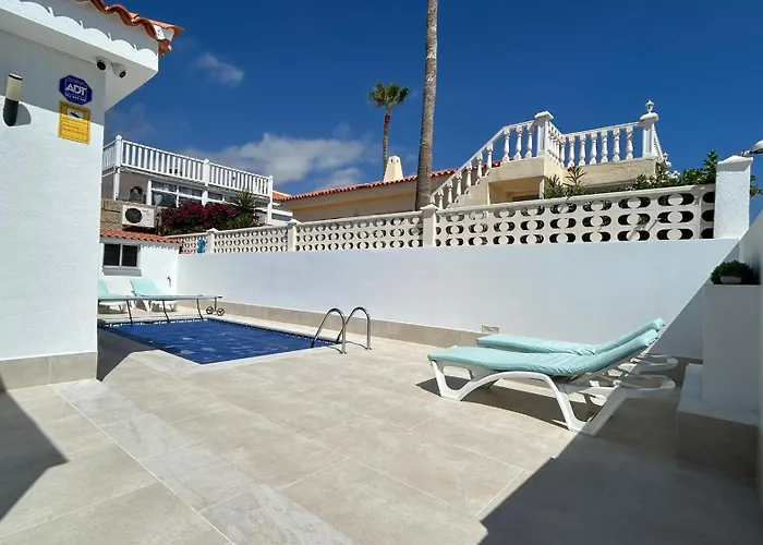 Ocean Vibes With Sea View And Private Heated Pool Semesterbostad