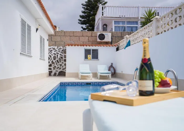 Ocean Vibes With Sea View And Private Heated Pool Semesterbostad *